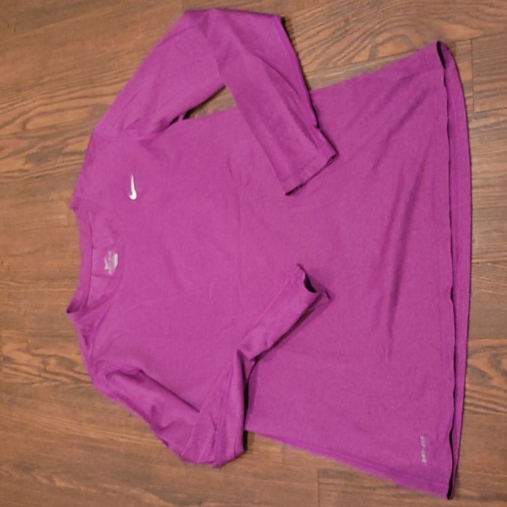 Nike Dri-Fit long-sleeved tshirt large